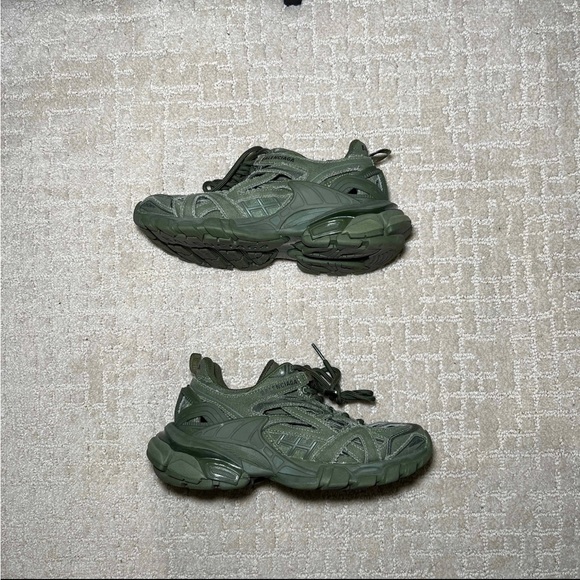 Authentic Balenciaga Track Cut Out Sneakers - Picture 6 of 12